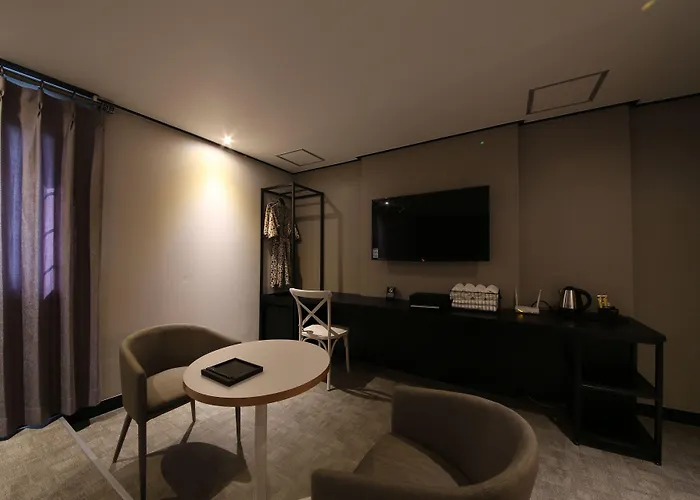 Almond Gupo Station Hotel Busan