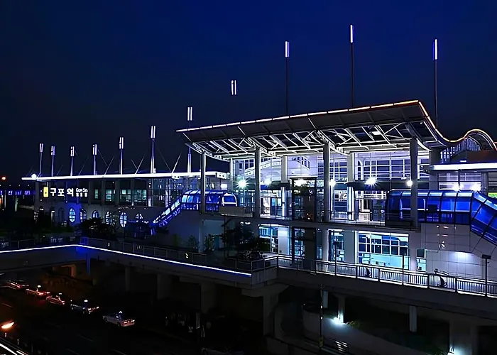 Hotel Almond Gupo Station Busan