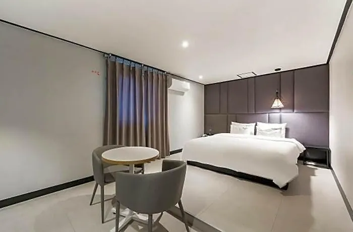 Almond Gupo Station Hotel Busan